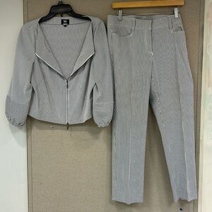 W By Worth Gray and White Striped Pantsuit, Top Size M, Pants Size 8